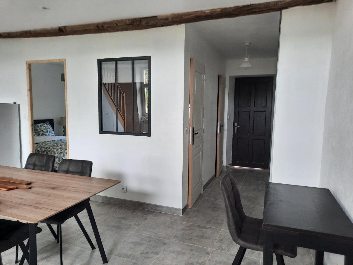 Chez Line Et Pierre: Appartement Spacieux, Lumineux Et Equipe La Bastide-de-Serou Exterior photo